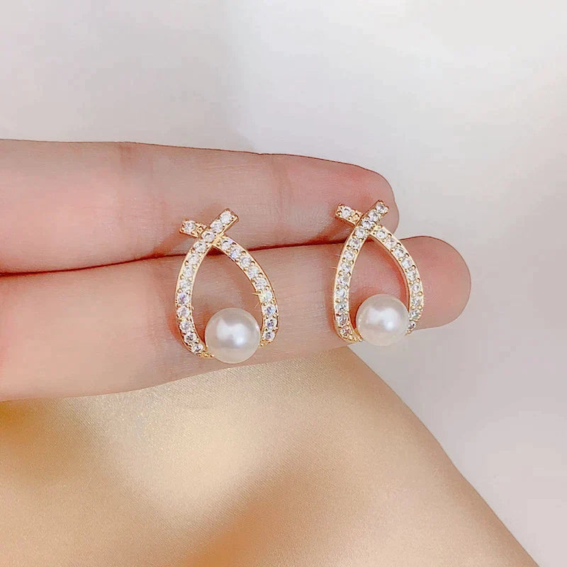 Orecchini con perle e paillettes