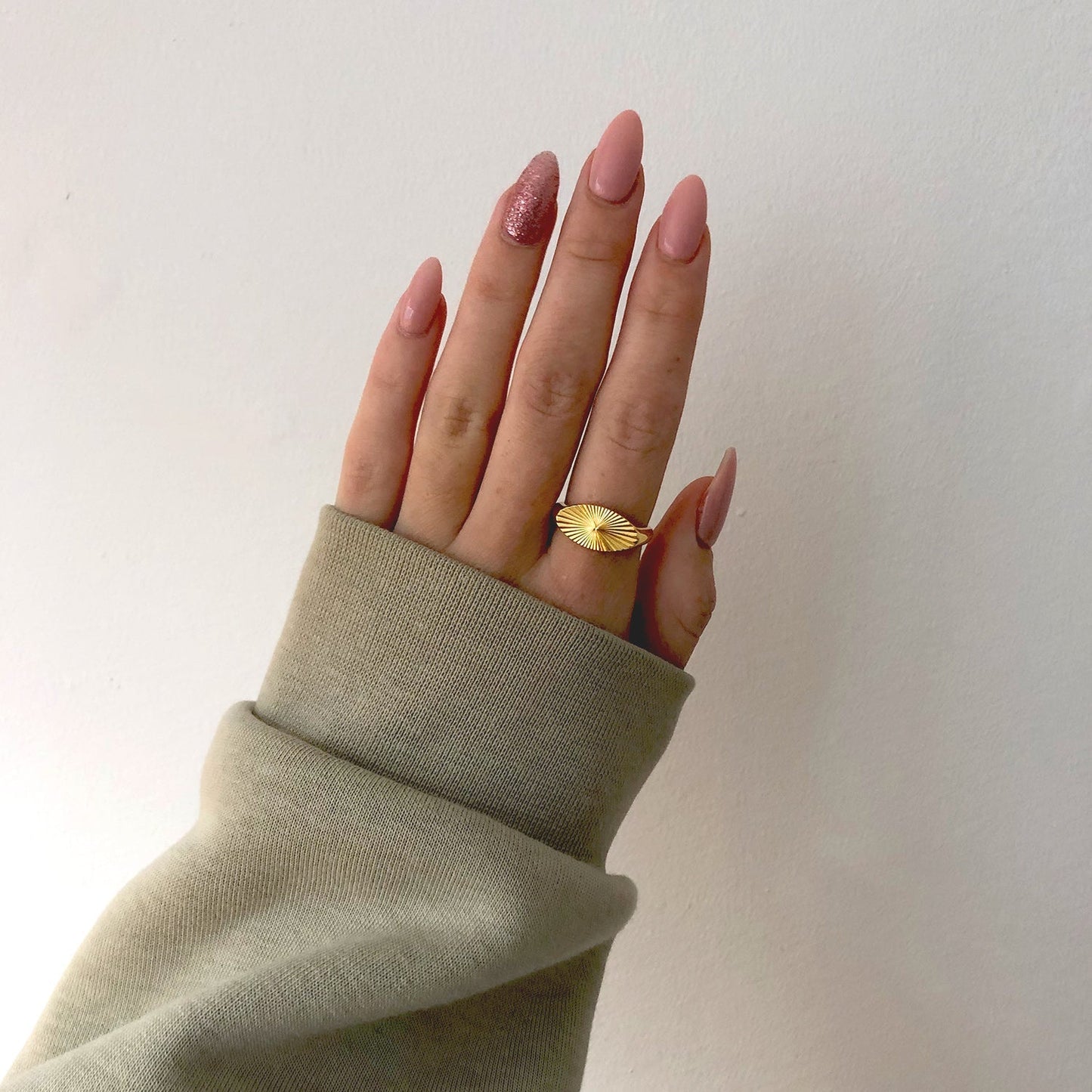 Anello Oval Rays Placcato Oro